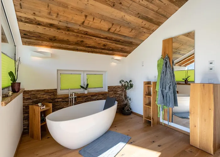 Chalet In Neukirchen By Wildkogel Slopes *